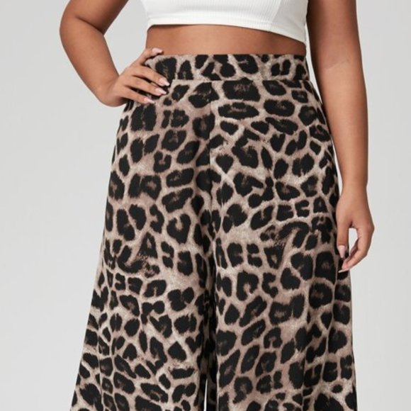 Contemporary Wide Legged Animal Print Pants - Picture 11 of 13